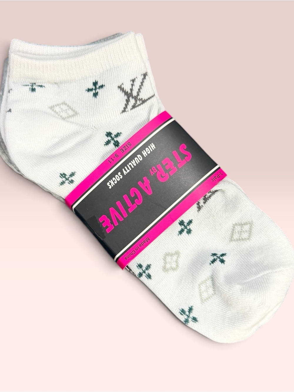 Step by Active High Quality Woman’s White/Grey/Black Logo Low-Cut Socks 3 Pack